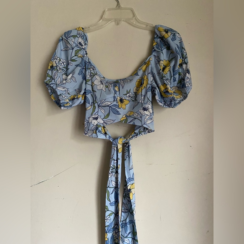 Chic Floral Tie-Front Blouse